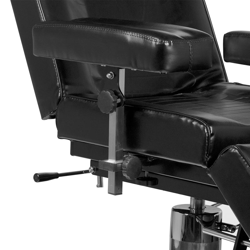 Dettaglio braccioli rimovibili e regolabili in altezza e inclinazione della poltrona tattoo Pro Ink 210h