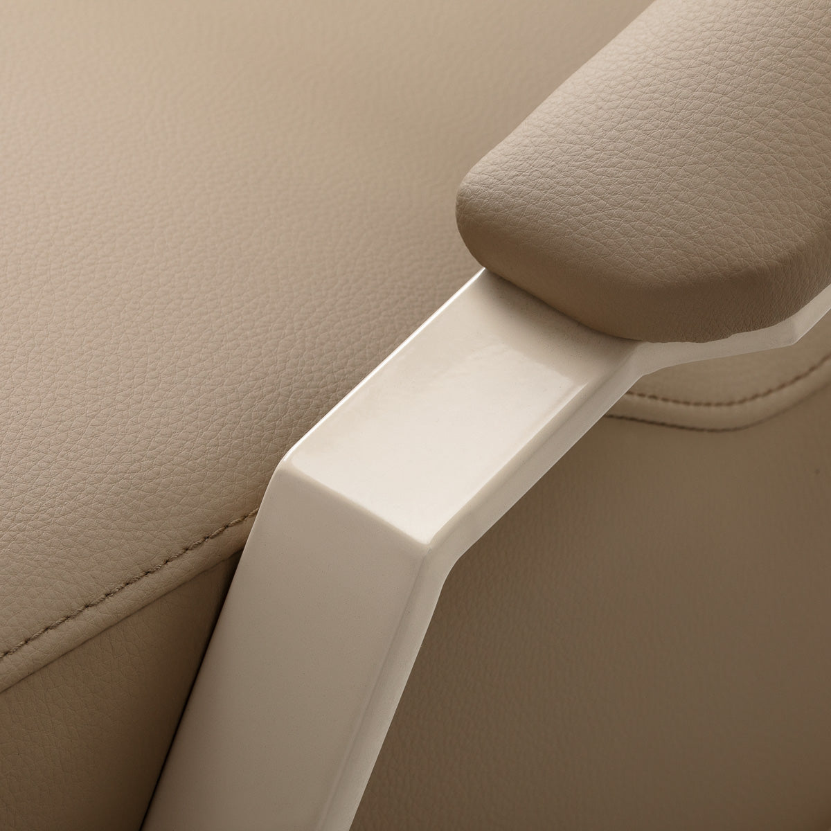 rivestimento-ecopelle-beige-lavatesta-omega-marina-comfort
